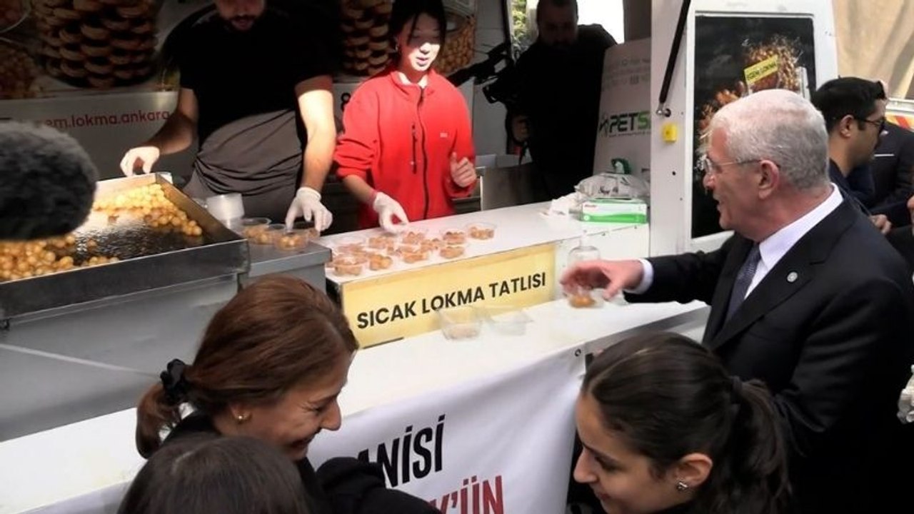 Dervişoğlu, Anıtkabir'e çıkan bütün yollarda lokma döktürdü: Ata'mıza sahip çıkma günü bu anma günü