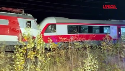 Slovacchia, le immagini dell'incidente ferroviario alle porte di Bratislava: decine i feriti