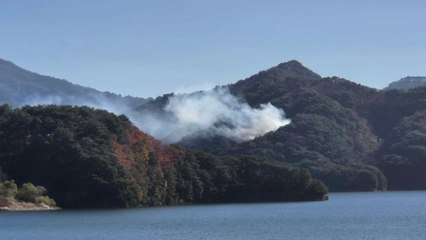강원도 화천에서 산불...헬기 9대 투입해 진화 / YTN