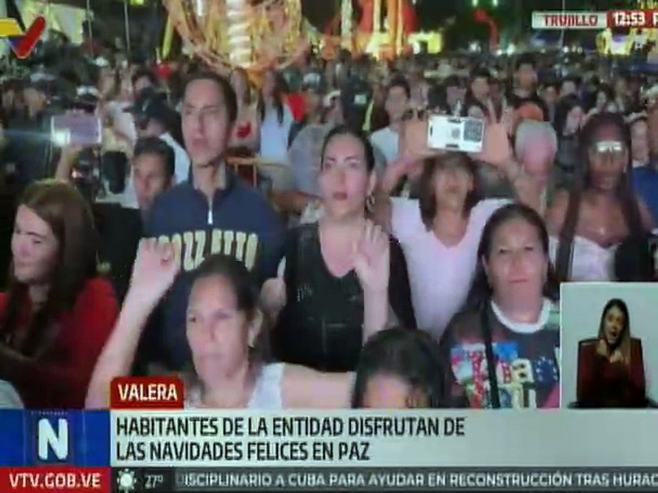 Familias trujillanas disfrutan de las navidades felices en conciertos de La Ruta Live