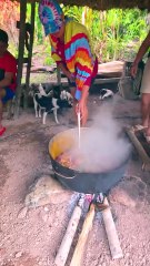 Scène de Vie Cubaine : La Cuisine au Feu de Bois