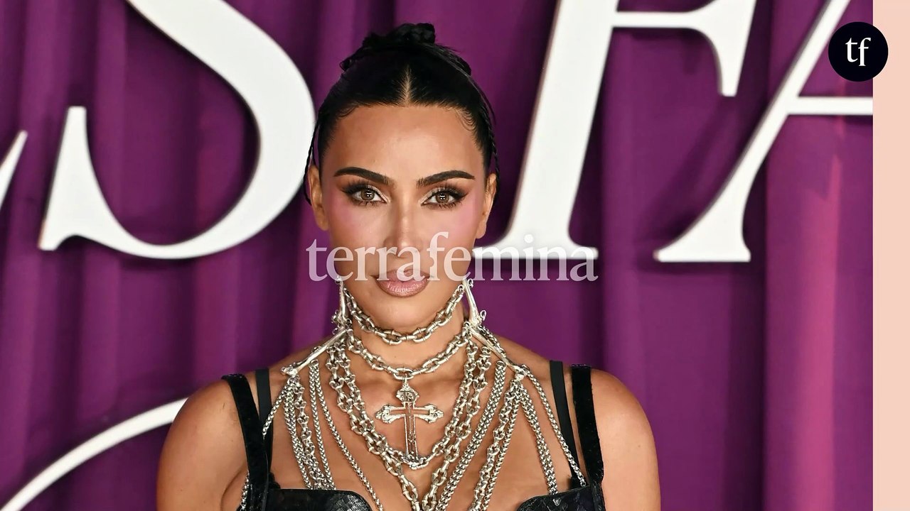 "Diva" : Kim Kardashian dévoile ses fesses en naked dress et rhabille ses haters pour l'hiver