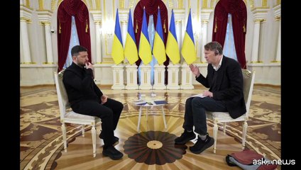 Zelensky, l'intervista al Guardian interrotta dal blackout