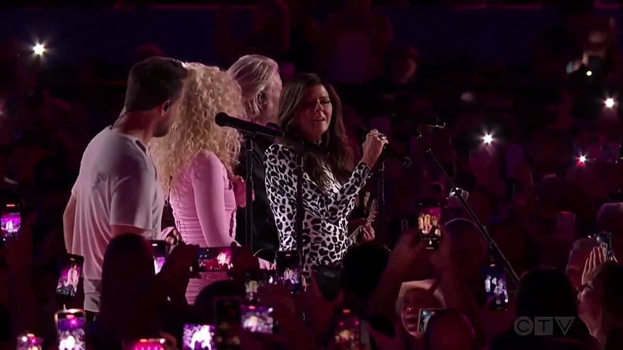 Girl Crush - Little Big Town (live)