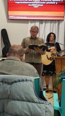 📖 “Ora por todos.” — 1 Timoteo 2:1 Tu oración puede cambiar vidas. 🙏