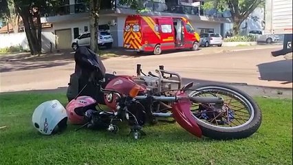 Para o HU: Motociclista sofre fratura em batida entre moto e caminhão no bairro Alto Alegre