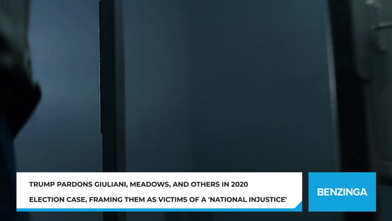 Trump Pardons Giuliani, Meadows, And Others In 2020 Election Case, Framing Them As Victims Of A 'National Injustice'