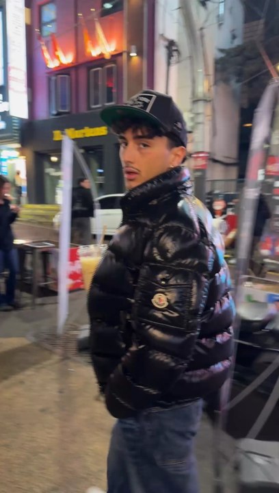 Hongdae night 🤣