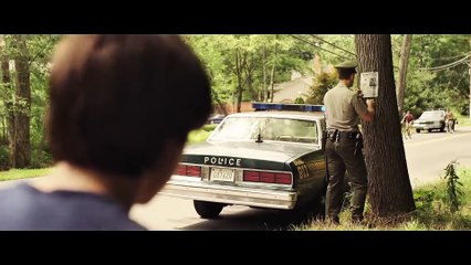 Fugitive Takes Mother and Daughter HostageBut She Falls in Love and Waits 20 Years for His Release