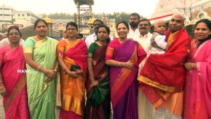 Thalapathy Vijay Mother Shoba Chandrasekhar Visits Tirumala