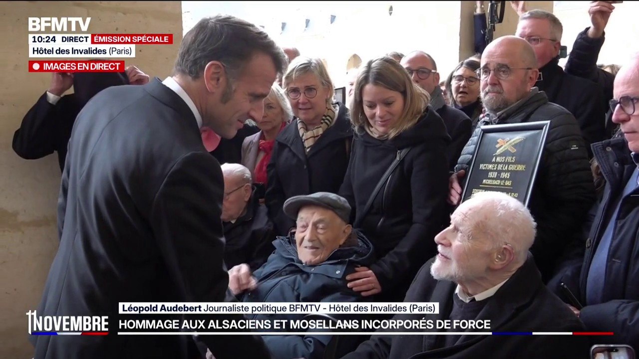 11-Novembre: après l'inauguration de la plaque, Emmanuel Macron échange avec l'un des six anciens "Malgré-nous" présents lors de la cérémonie