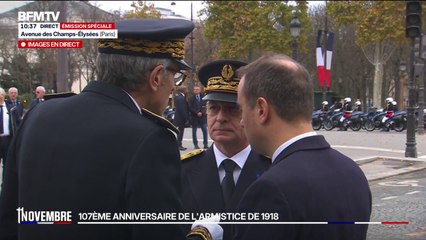 11-Novembre: le Premier ministre, Sébastien Lecornu, est arrivé avenue des Champs-Élysées et a rejoint les autres personnalités politiques présentes