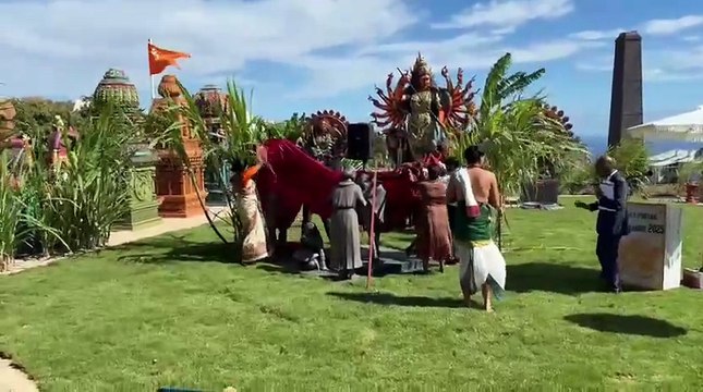 Inauguration d'une stèle commémorative au temple tamoul du Portail Piton Saint Leu