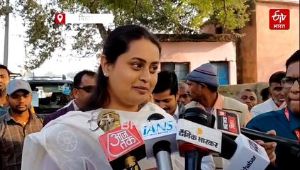 मतदान के बाद श्रेयसी सिंह हुईं भावुक, तो मैथिली ठाकुर ने कही ये बात