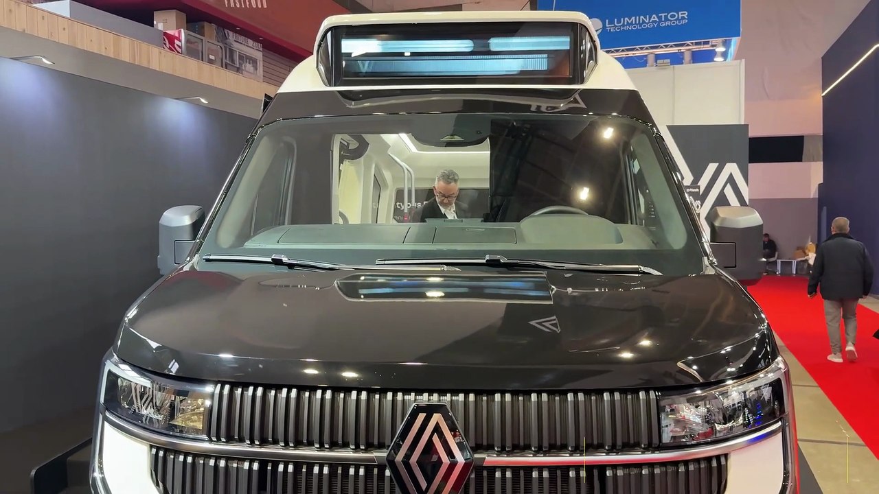 Renault Master Citybus E-Tech (2026) – Busworld Europe 2025 Bruxelles 👇