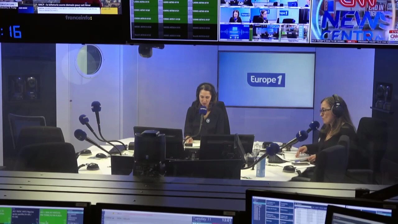 Commémorations du 11-Novembre : moment solennel pour Emmanuel Macron, devant la tombe du Soldat inconnu