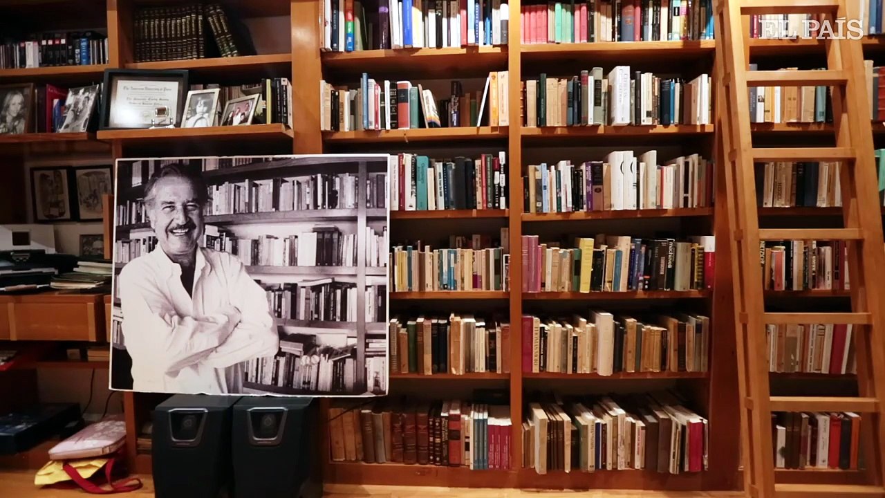 MÉXICO| Silvia Lemus en la biblioteca de #CARLOSFUENTES