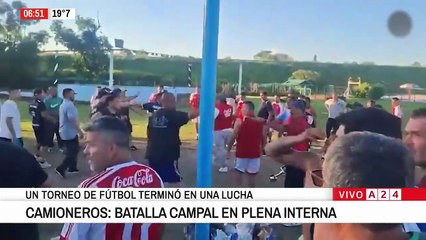 Batalla campal entre dos sectores de Camioneros