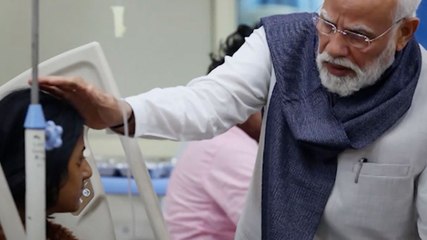 Delhi Blast के घायलों से मिले PM Modi