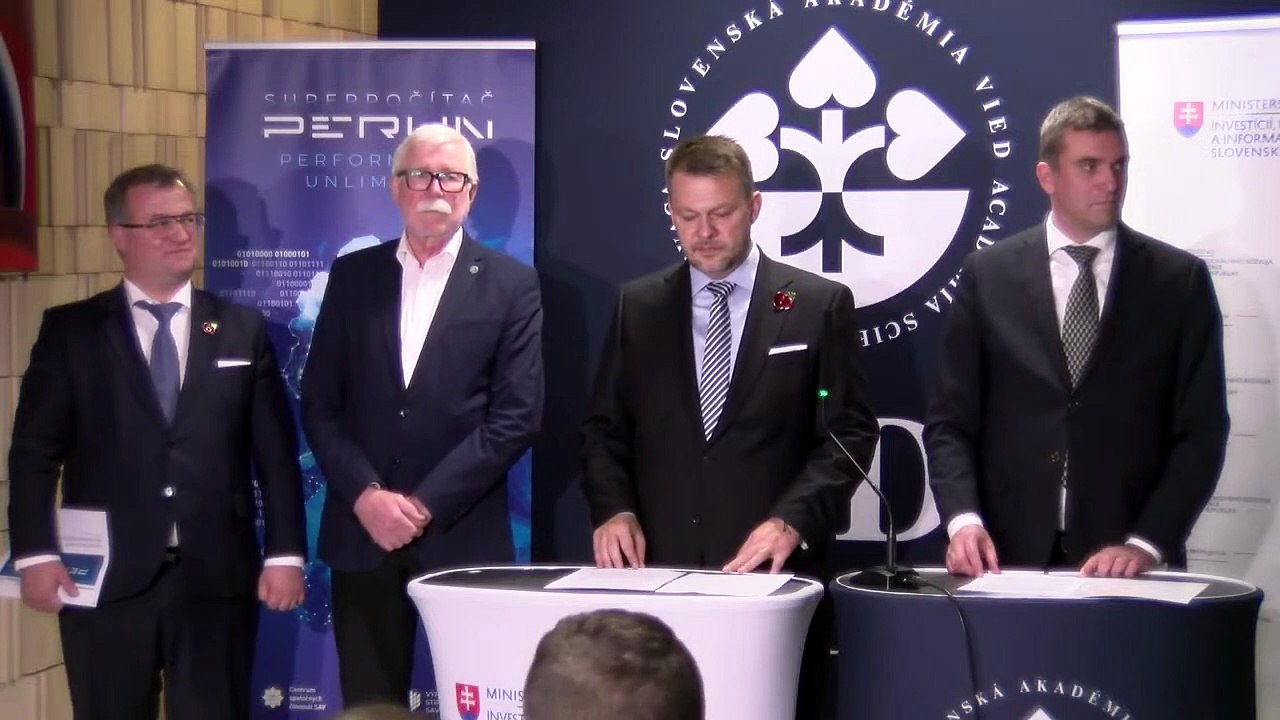 ZÁZNAM: S. Migaľ: Prípravné práce na spustení superpočítača Perun sa blížia do finále