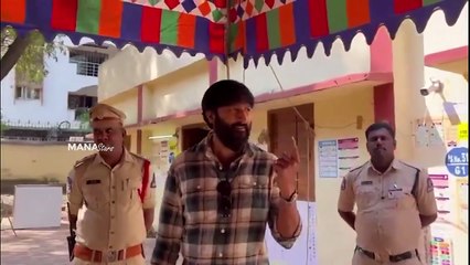 Hero Gopichand Casts His Vote In Jubilee Hills By Election 2025