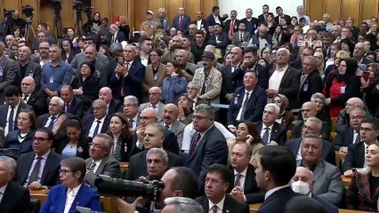 CHP Lideri Özel zoru görünce plağı çevirdi! “Atatürk ‘Benim iki büyük eserim var bunlardan birisi Cumhuriyet, diğeri ise CHP’ diyor”
