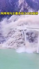 Crolla modernissimo ponte in Cina, le immagini choc