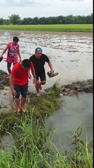 Temen gak ada akhlak.