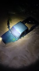 Familia se salva de morir cuando un vehículo cayó a una quebrada en La Ceiba