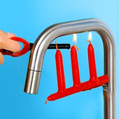 Useful winter hacks to help you survive the coldest time of the year! ❄️