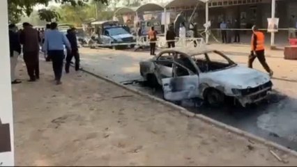 Pakistan : un attentat-suicide revendiqué pas les talibans fait au moins 12 morts