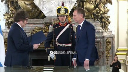 Javier Milei le tomó juramento a Diego Santilli como ministro del Interior