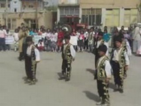 Yollarbaşı 100. Yıl İlköğretim Okulu 23 Nisan)