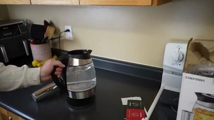 The Best Electric Kettle? Chefman Customizable Temperature Review!