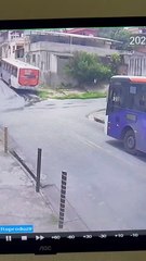 Guarda municipal é perseguido e esfaqueado por motorista de ônibus