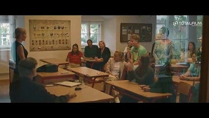 Pod parou | movie | 2025 | Official Trailer