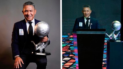 Nacho Ambriz rompe en llanto al ser inducido al Salón de la Fama y al recordar a su padre