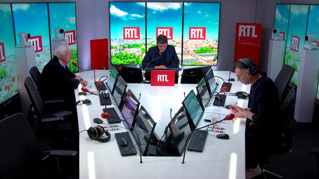 Louis Bertignac dévoile Vendredi noir , un titre inédit en hommage aux victimes des attentats du 13 novembre 2015