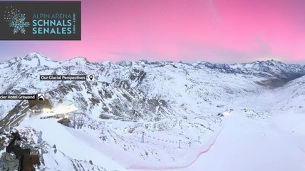 Che spettacolo all'Alpin Arena Senales: l'aurora boreale illumina il cielo