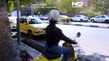 Tahran’da giderek daha fazla kadın motosiklete biniyor