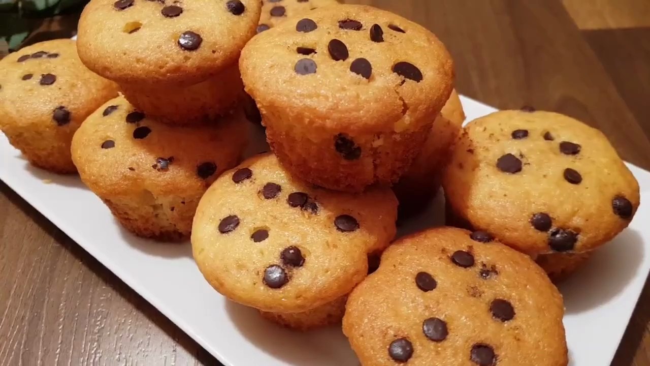 Chocolate Chip Cupcakes Recipe (no butter)