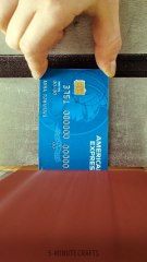 A ring that lets you pay in stores! 💍💳#5MinuteBeat