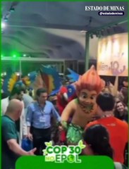 Tradição paraense rastejante expõe choque cultural na abertura da COP30