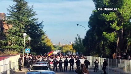 Estudiantes de la Complutense protestan por el acto de Vito Quiles: "Fuera fascistas de la universidad"