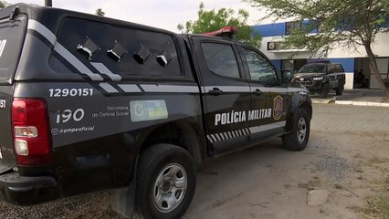 Título: "Detenção em Caruaru: Homem é flagrado por Polícia Militar com arma, munições e drogas