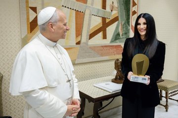 ¡Laura Pausini se reúne con el papa León XIV y descubre que él es fan suyo!