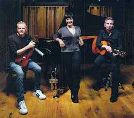 Magenta  – Reaching For The Moon ; Prog Rock, Symphonic Rock