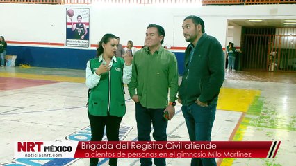 Brigada del Registro Civil atiende a cientos de personas en el gimnasio Milo Martínez