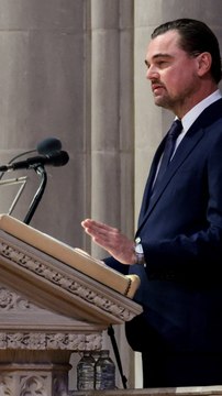 Leonardo DiCaprio en el memorial de Jane Goodall