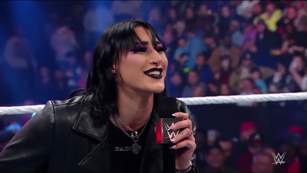 (ITA) Rhea Ripley minaccia Randy Orton (WWE RAW 27/11/2023)